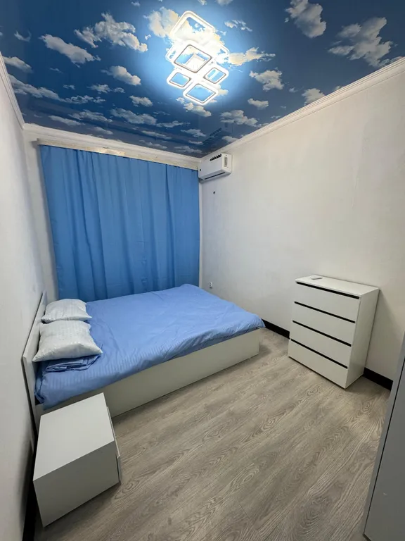 Светлая трёхкомнатная квартира с ремонтом рядом с морем и парком