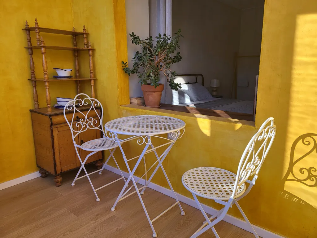 Квартира с видом на реку и горы