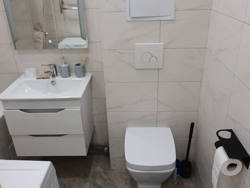 Уютная квартира с хорошим ремонтом и качественной мебелью