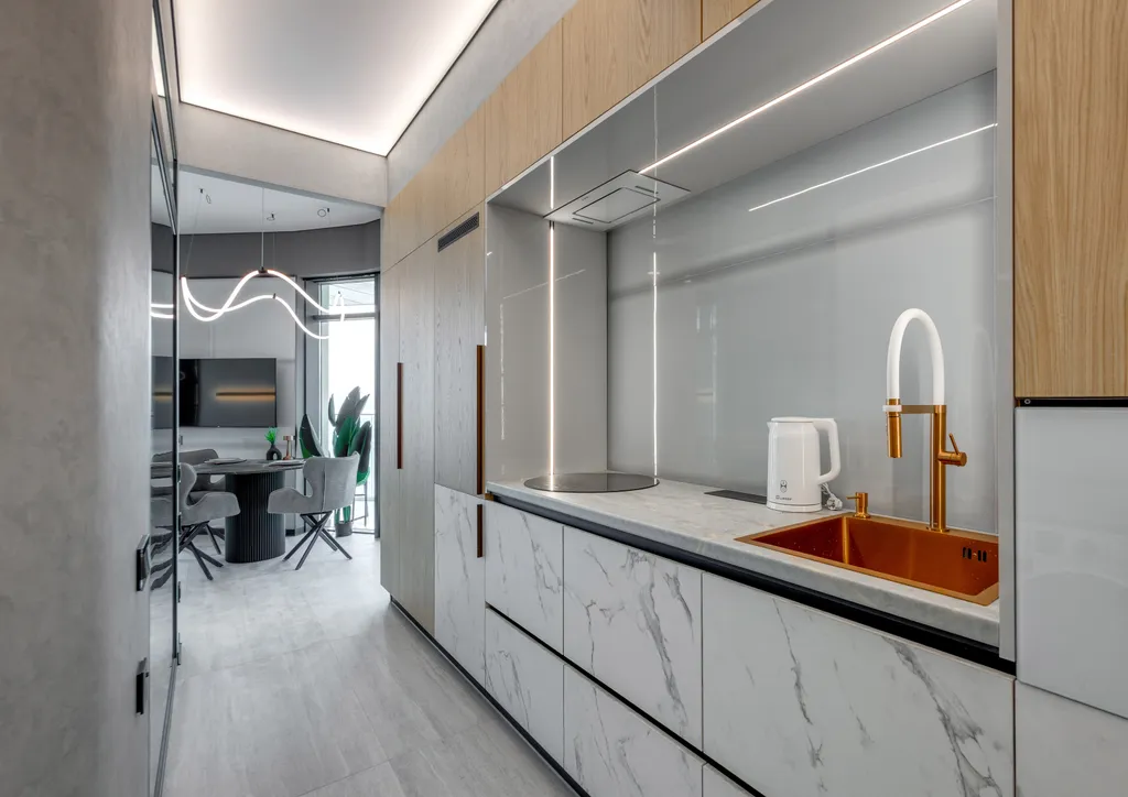 Видовые апартаменты с балконом