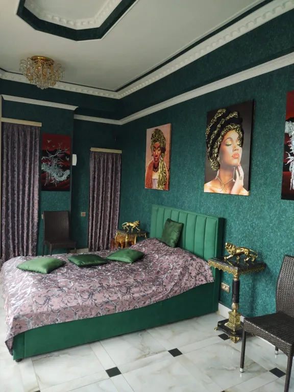 Малый пентхаус с бассейном