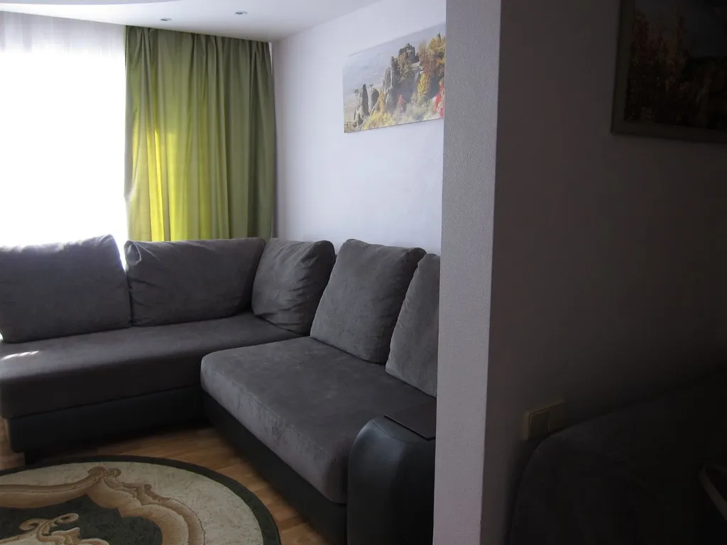 2-комнатная квартира с большой лоджией и видом на море