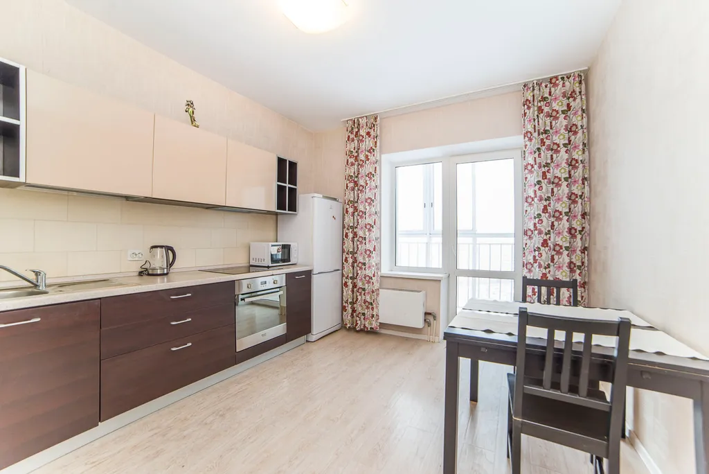 Квартира Квартира Кремовый пирог с вишневой начинкой — Екатеринбург