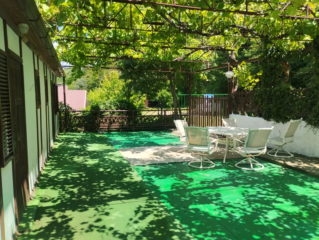 Коттедж на склоне горы Ёжик