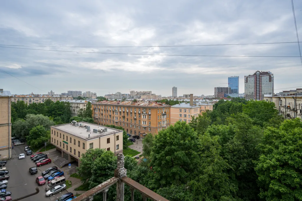 3-комнатная квартира с видом на Московскую площадь