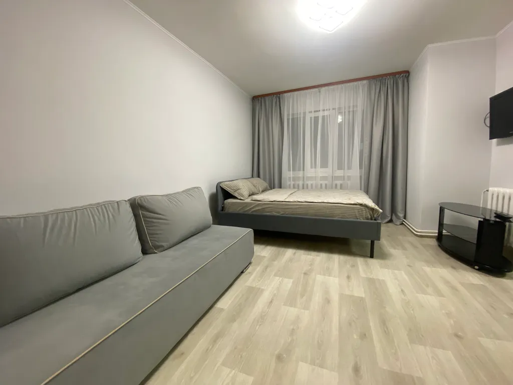 Квартира рядом с университетом и Галактикой