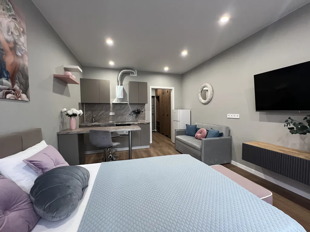 Квартира Квартира Трёхместная студия с балконом — Сочи