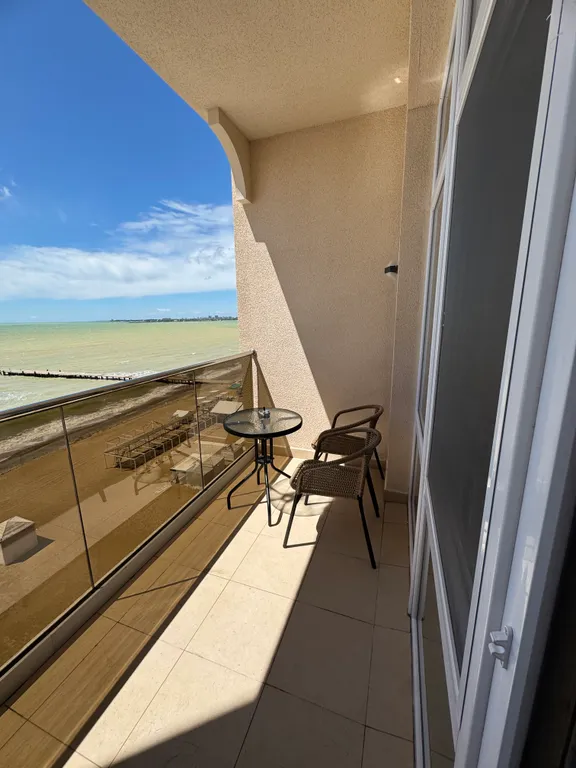 Студия люкс 7 с видом на море