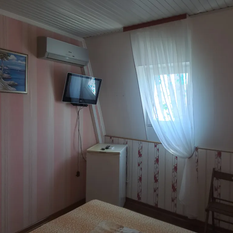 Квартира Комната — аренда посуточно в Витязево