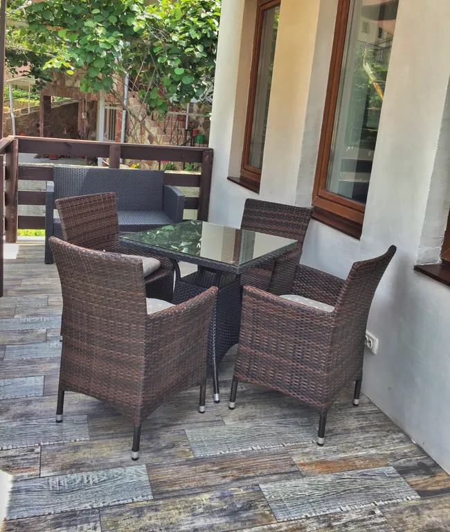 Уютные апартаменты на втором этаже в частном доме