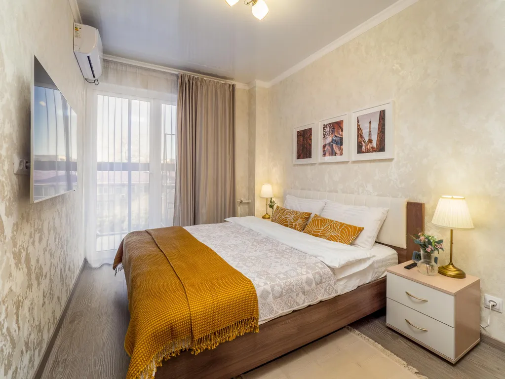 Квартира Квартира с спальней на одной из главных улиц Сочи — Сочи