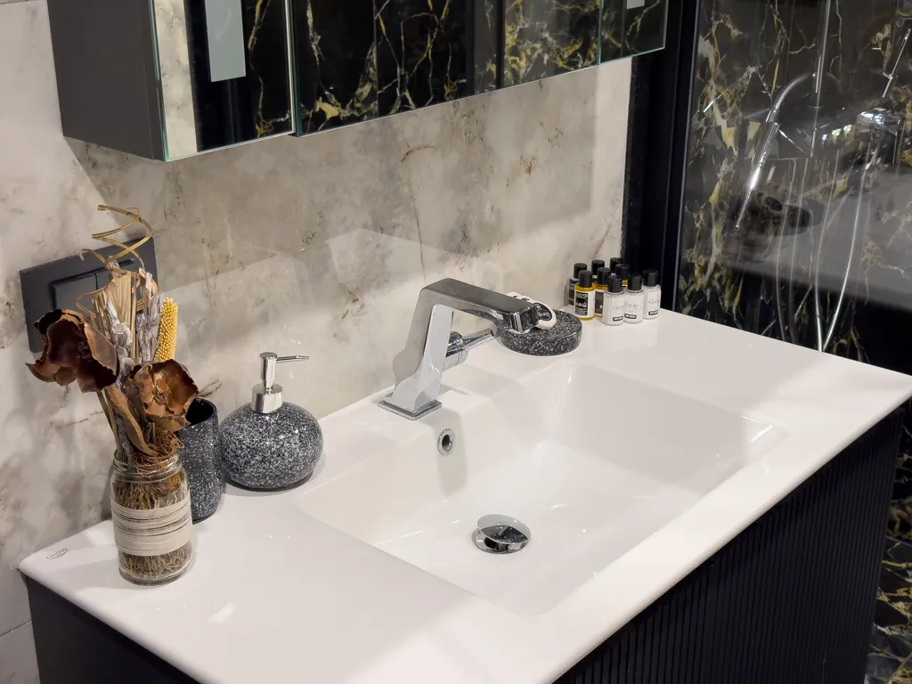 Апартамент в Azura World D с аквапарком и собственным пляжем