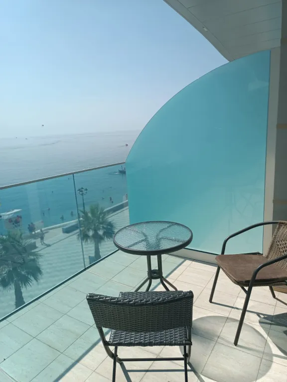 Двухкомнатные апартаменты у моря