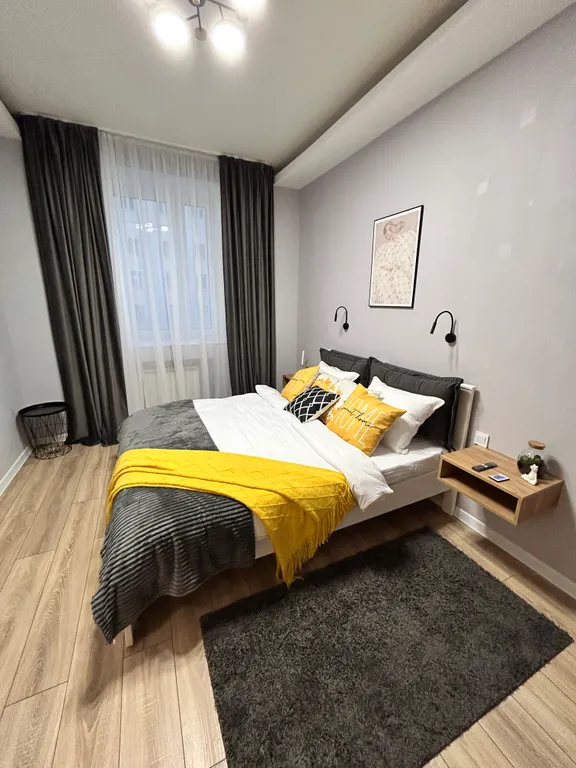 Просторная красивая квартира в самом центре — аренда посуточно в Мурманск