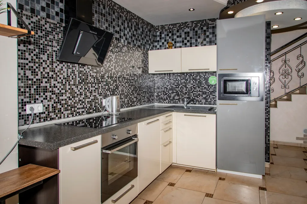 Вилла резиденция белый дом