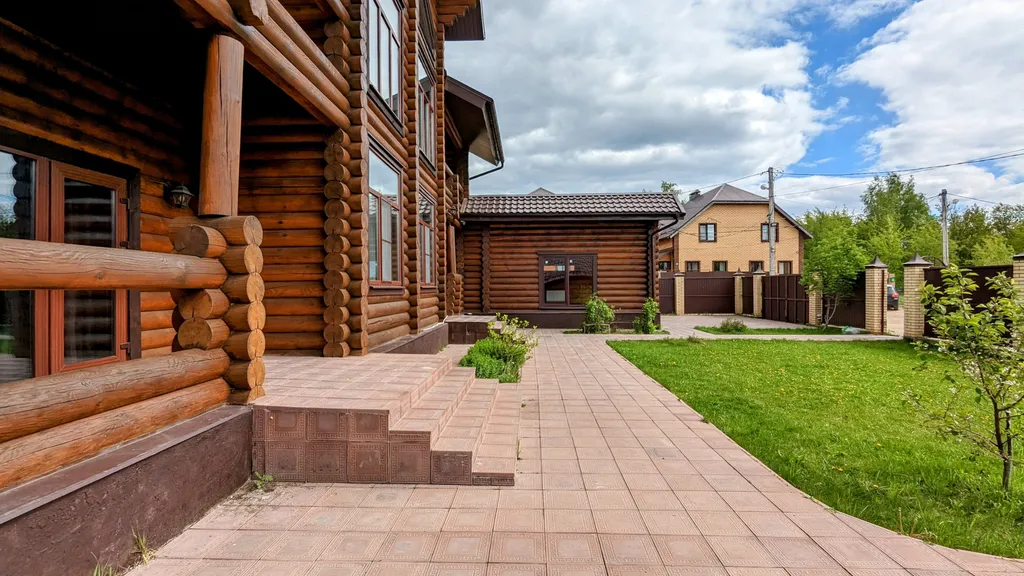 Дом с бассейном, сауной, до 50 человек