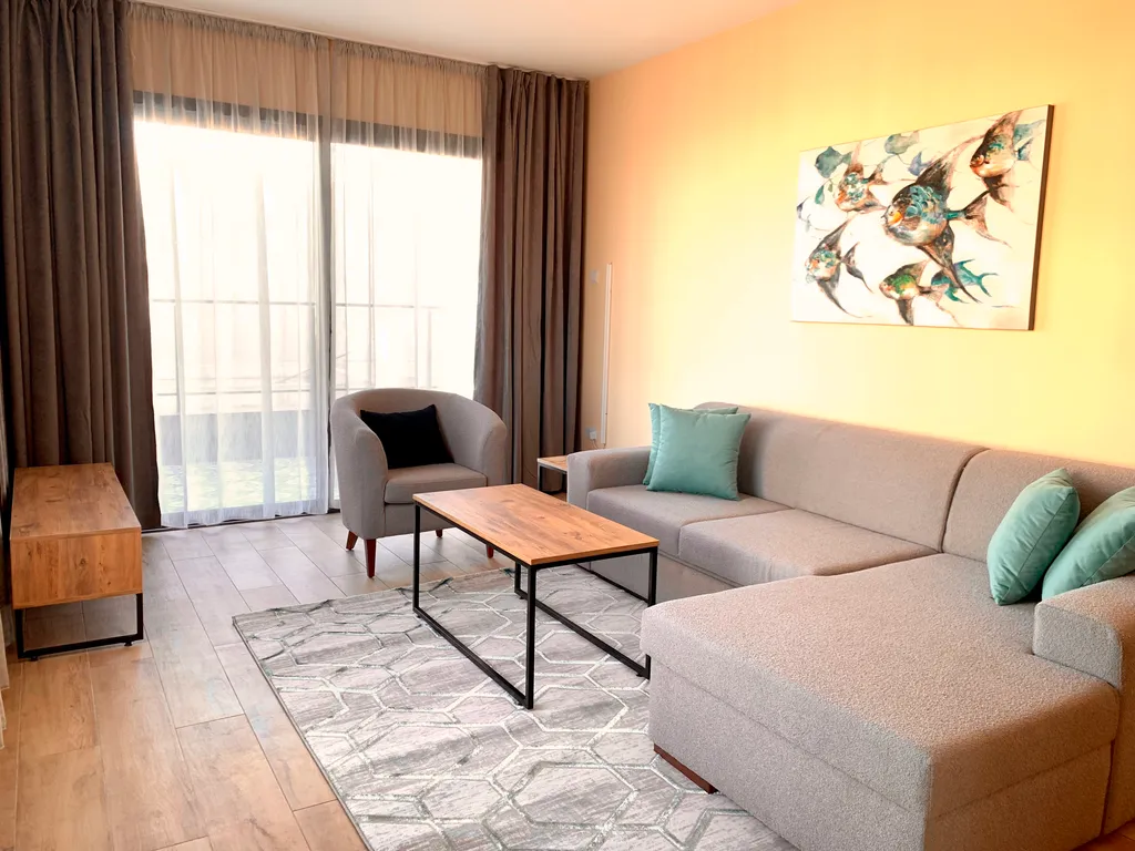 Апартаменты в современном комплексе рядом с морем