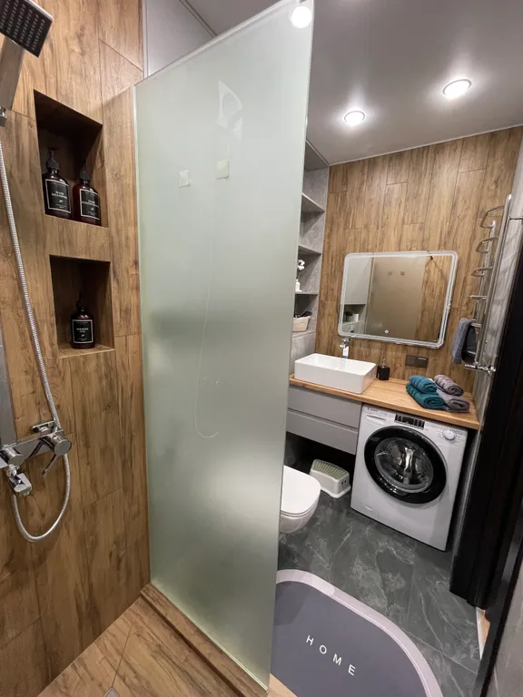 Новая уютная 1-я квартира с дизайнерским ремонтом в центре города