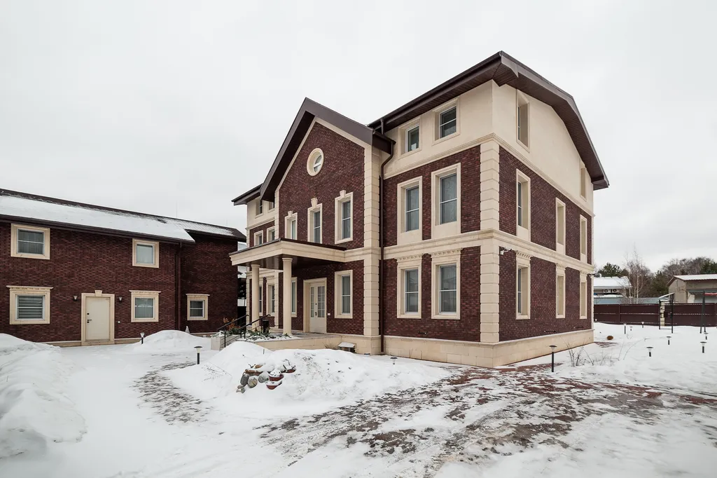 Коттедж 8-комнатный Дом — Голиково