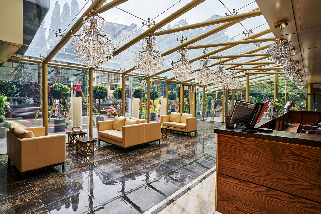 Метрополь ЛаМар (3-х комн люкс) апартаменты с балконом и бассейном на