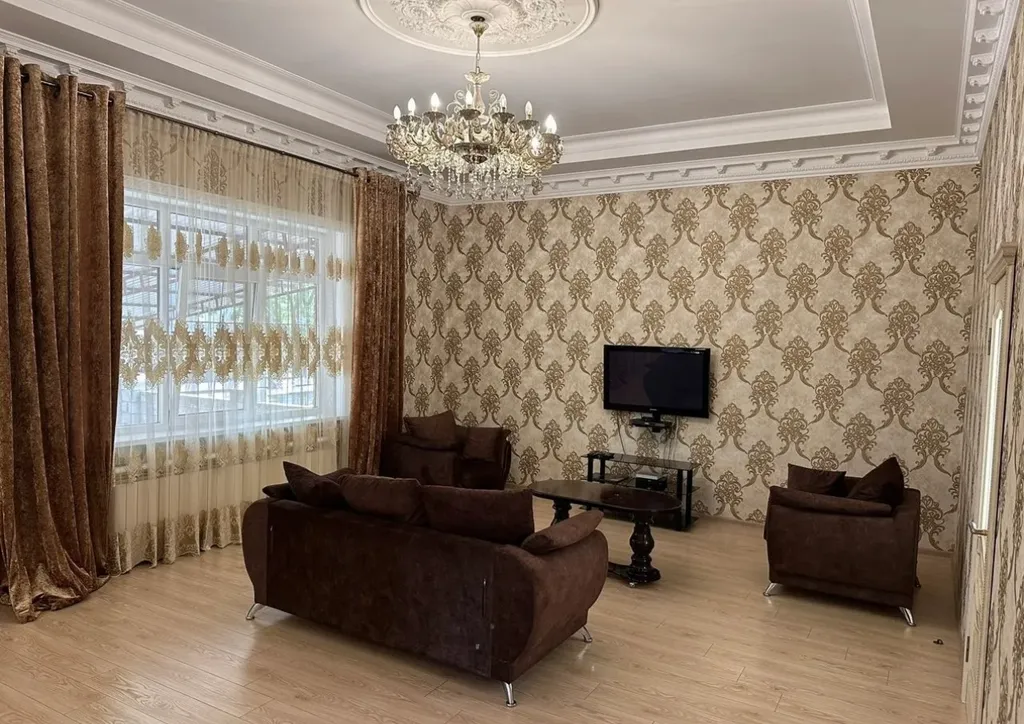 7-комнатный Дом