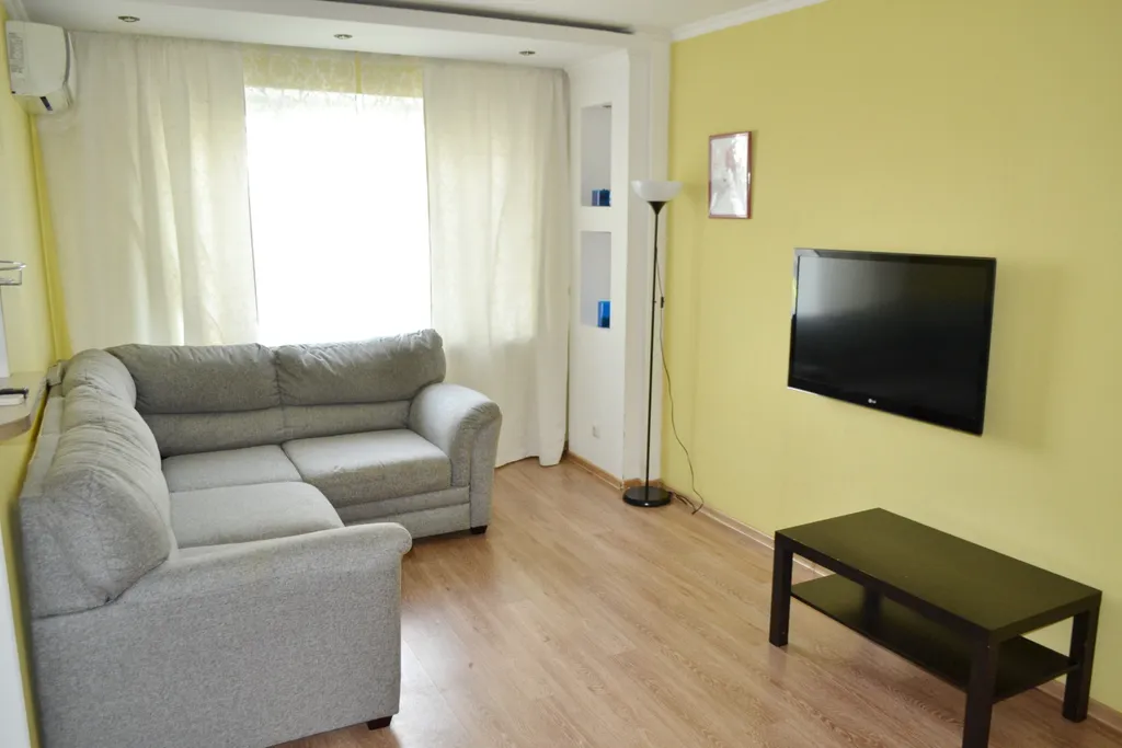 Квартира не для жителей Тольятти! — аренда посуточно в Тольятти