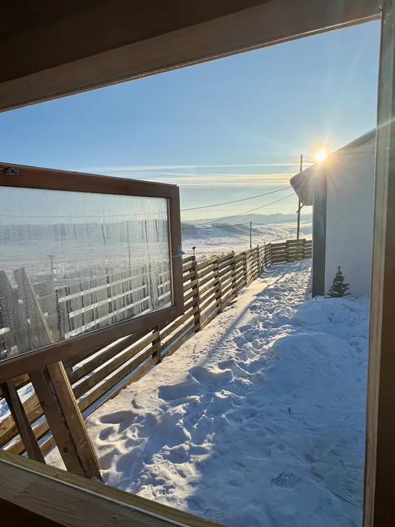 Комфортный дом с видом на холмы