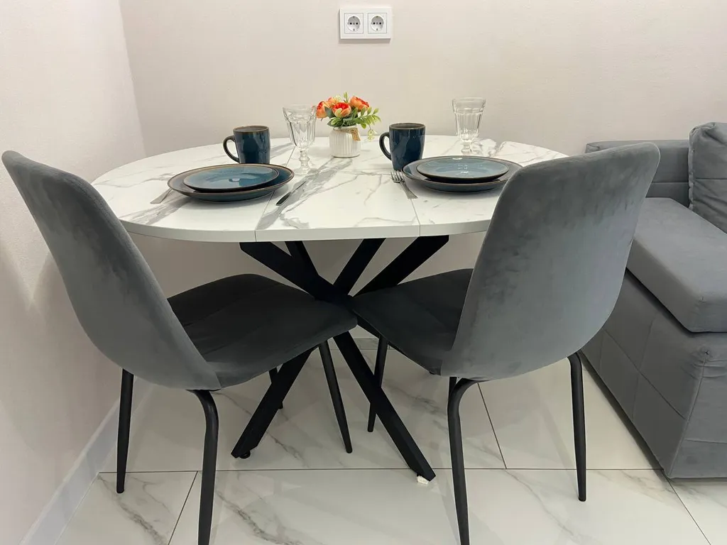 Новая квартира с панорамными окнами в Центральном районе (Глобус, СВУ)