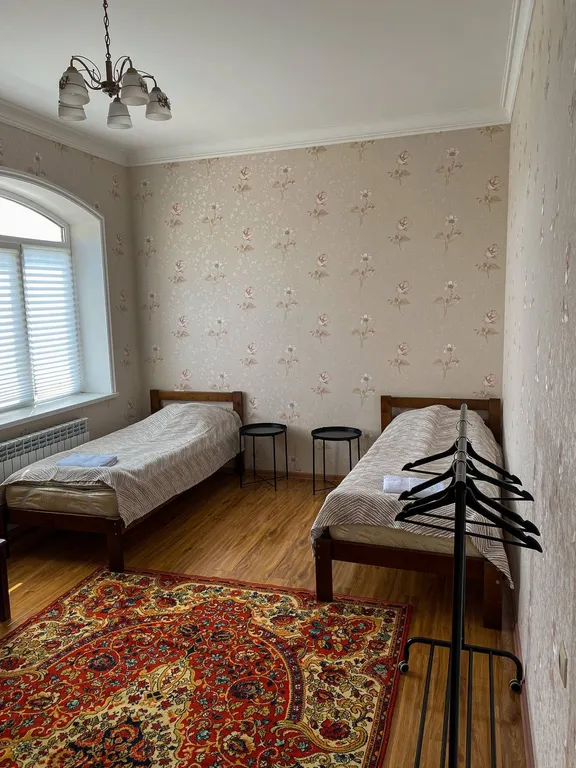 White House khunzakh