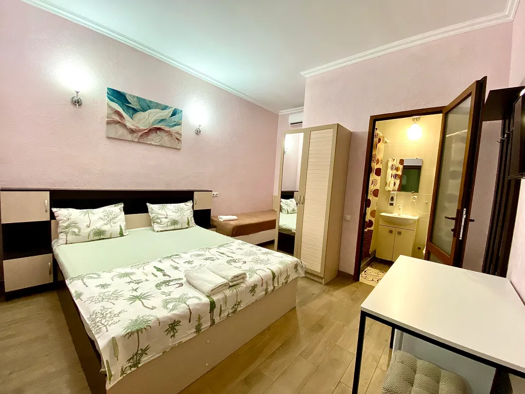 Квартира Квартира Трёхместный номер комфорт у моря — Геленджик