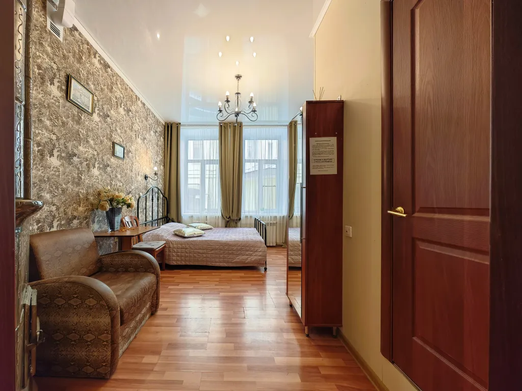 Уютная комната-студия на Невском