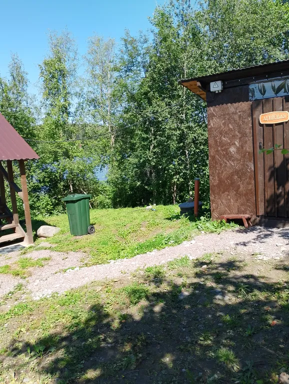 Домик с отдельным входом и красивым видом из окна со всеми удобствами