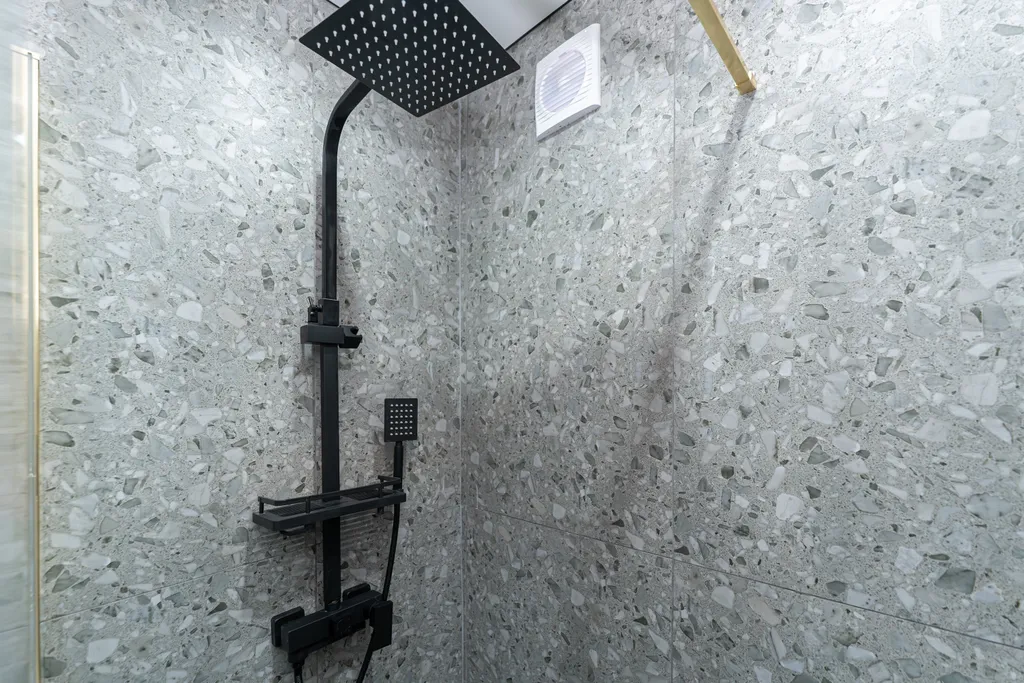 Уютный домик с видом на озеро