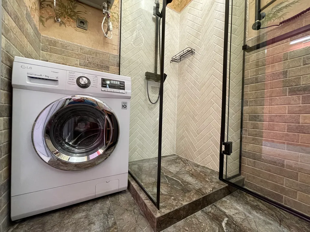 3-комнатная квартира рядом с морем, панорамные окна с видом на море