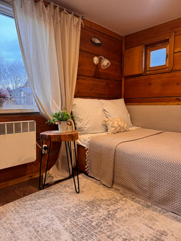 Уютный частный домик у берега