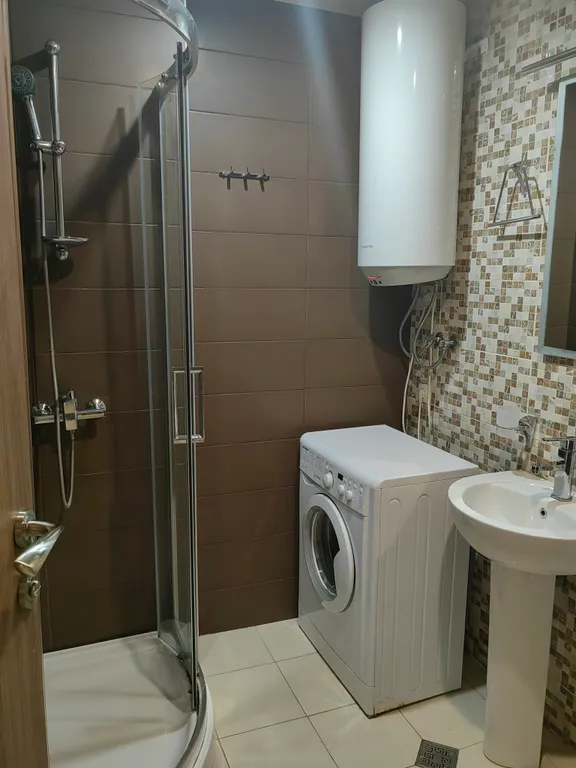 Квартира Квартира Большая студия с балконом и видом на море. 425 — Батуми