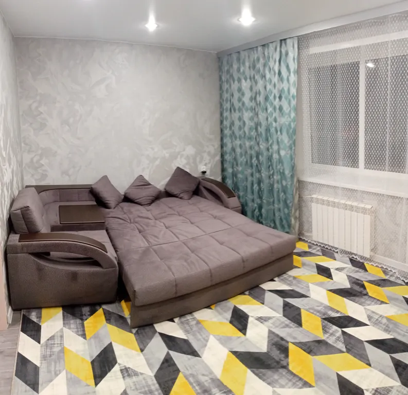 Уютная квартира в спальном районе с кондиционером