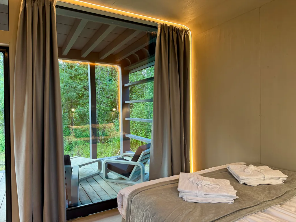 Эко-лоджи на берегу реки