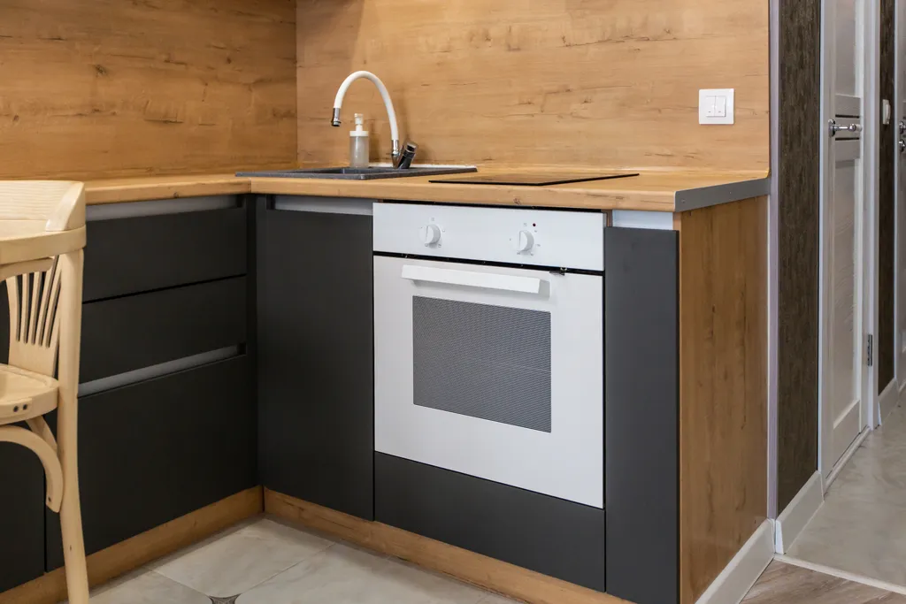 Good Night на Нефтяной 15