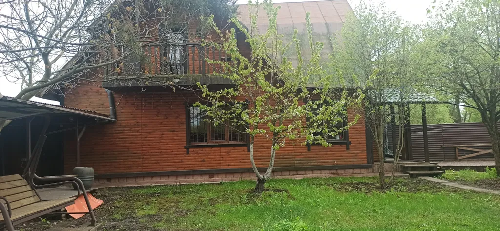 Коттедж Дом с сауной, мангалом, три спальни, закрытая парковка.
 Новый год — аренда посуточно в Курск