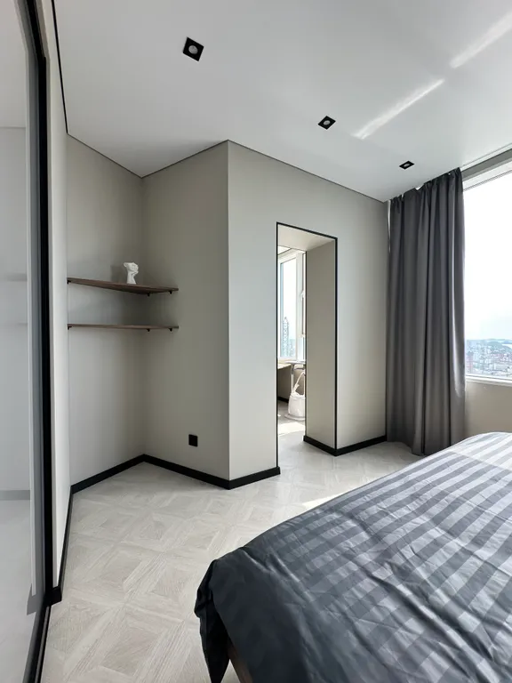 Современная квартира с видом на море в центре города