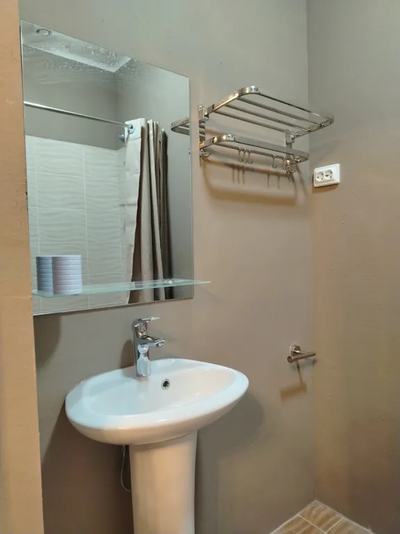 Тихое уютное место рядом с морем