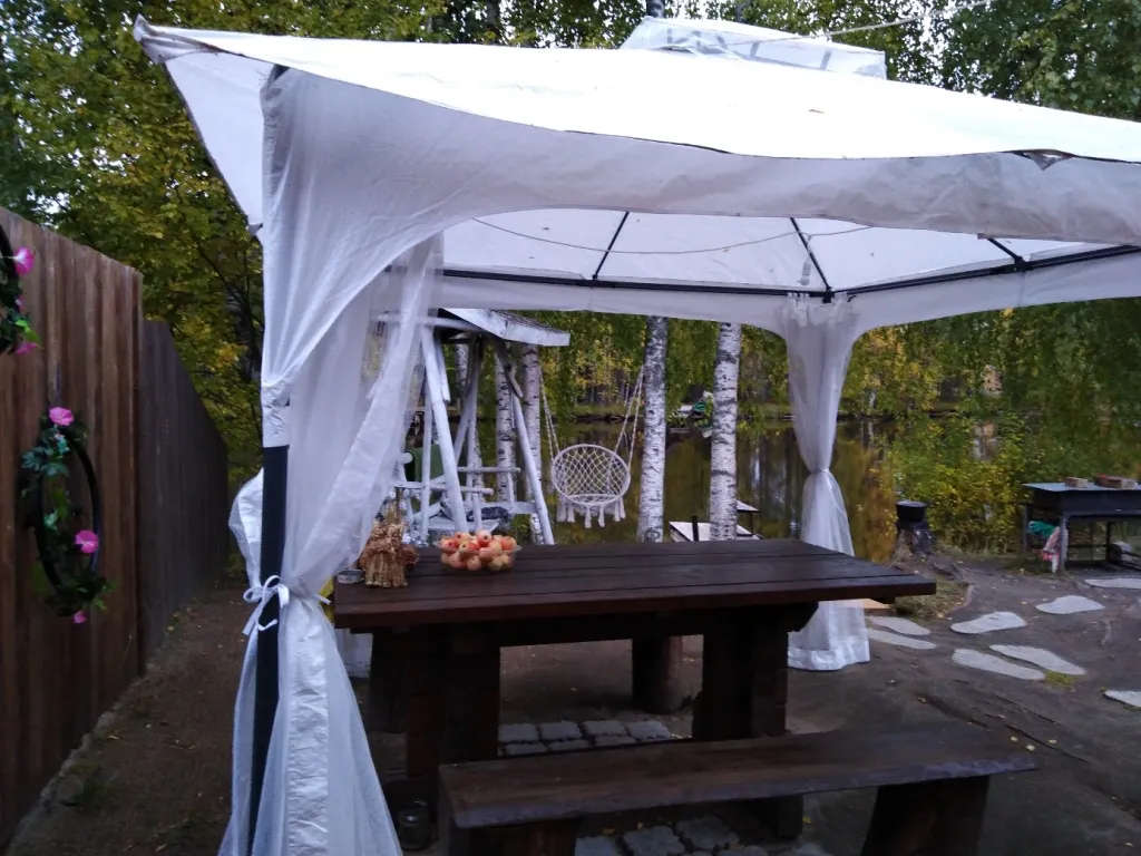 Дом на берегу реки в живописном месте, рядом озеро Сямозеро