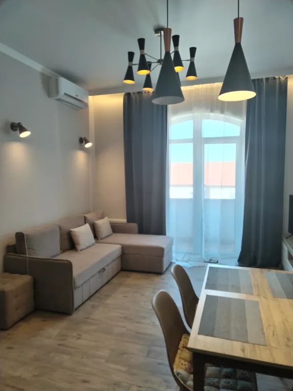 Квартира с видом на бассейн