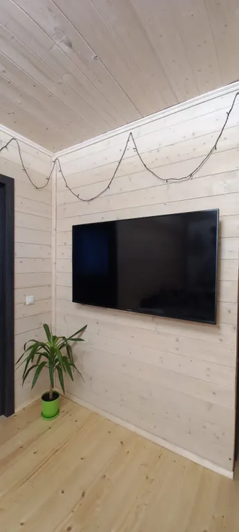 Дом с баней в тихом месте