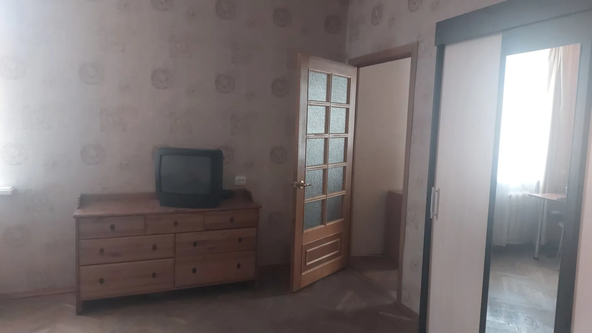 Спальня смежная
