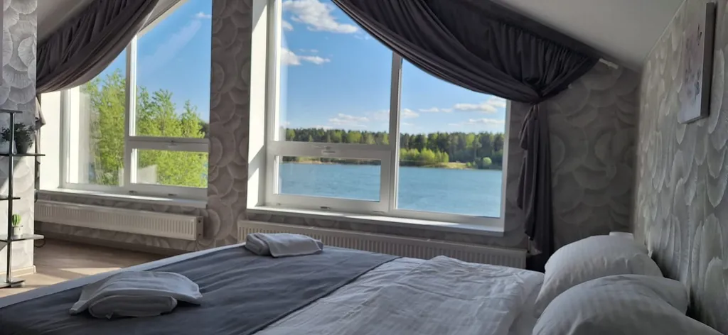 Дом Мечта на берегу на озере с собственным пляжем и сауной в доме