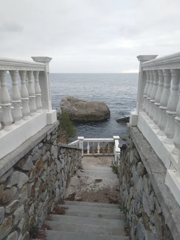 Квартира Уютная двухкомнатная квартира у моря со свободной парковкой у дома — Санаторное