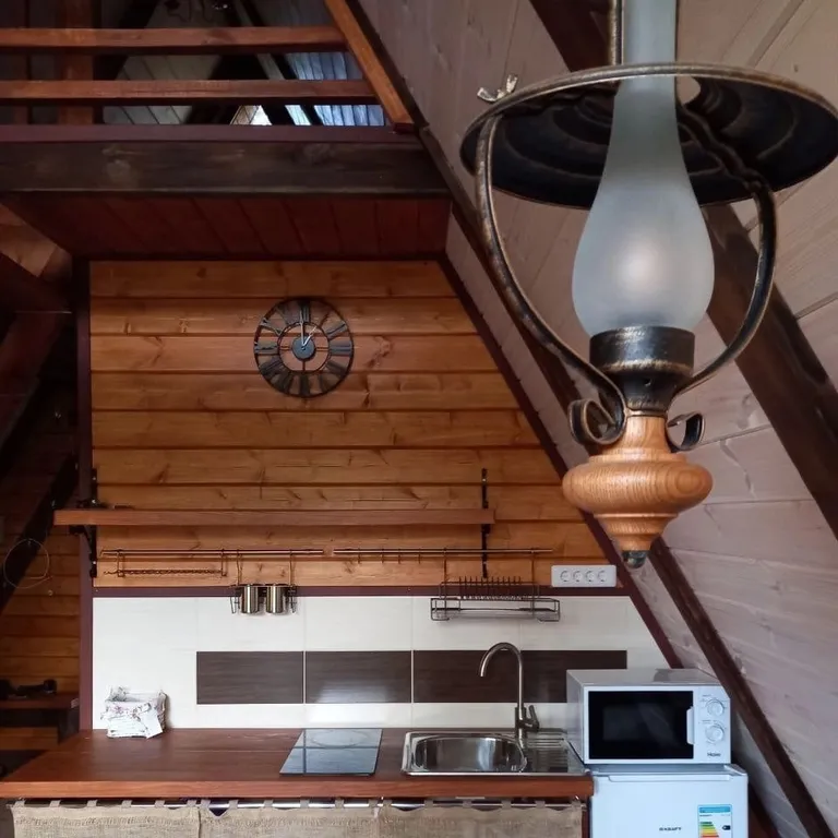 Дом под соснами