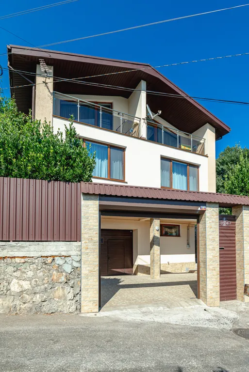 Видовые апартаменты у Царской тропы